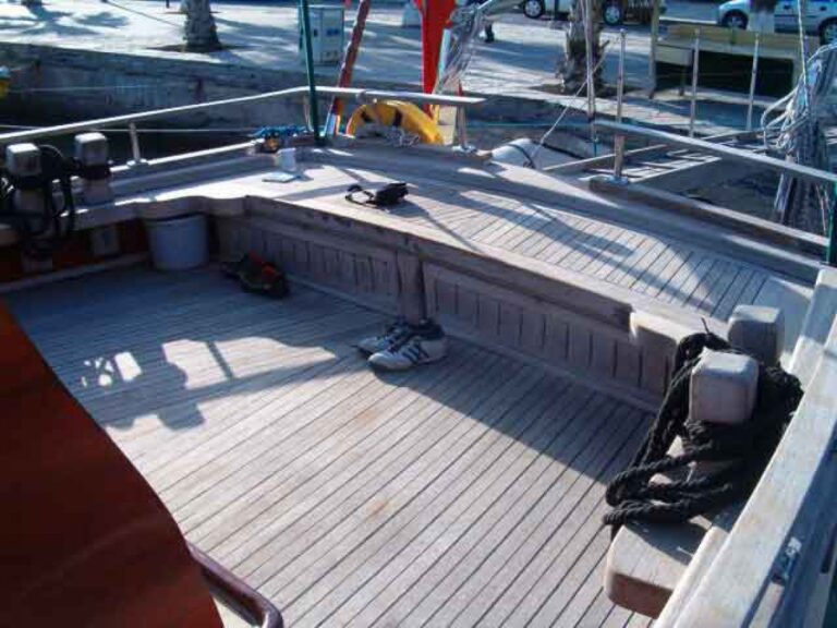 yachtPhoto182_62955605553e0a302a76fd
