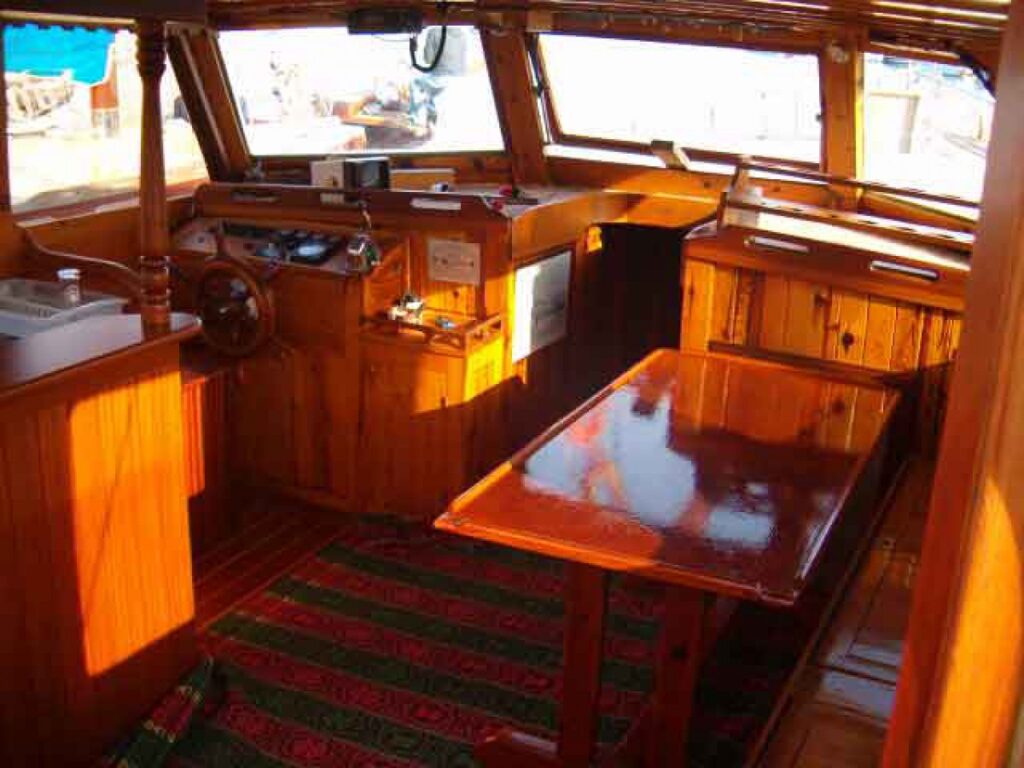yachtPhoto182_93419867153e0a2fc4d6d6