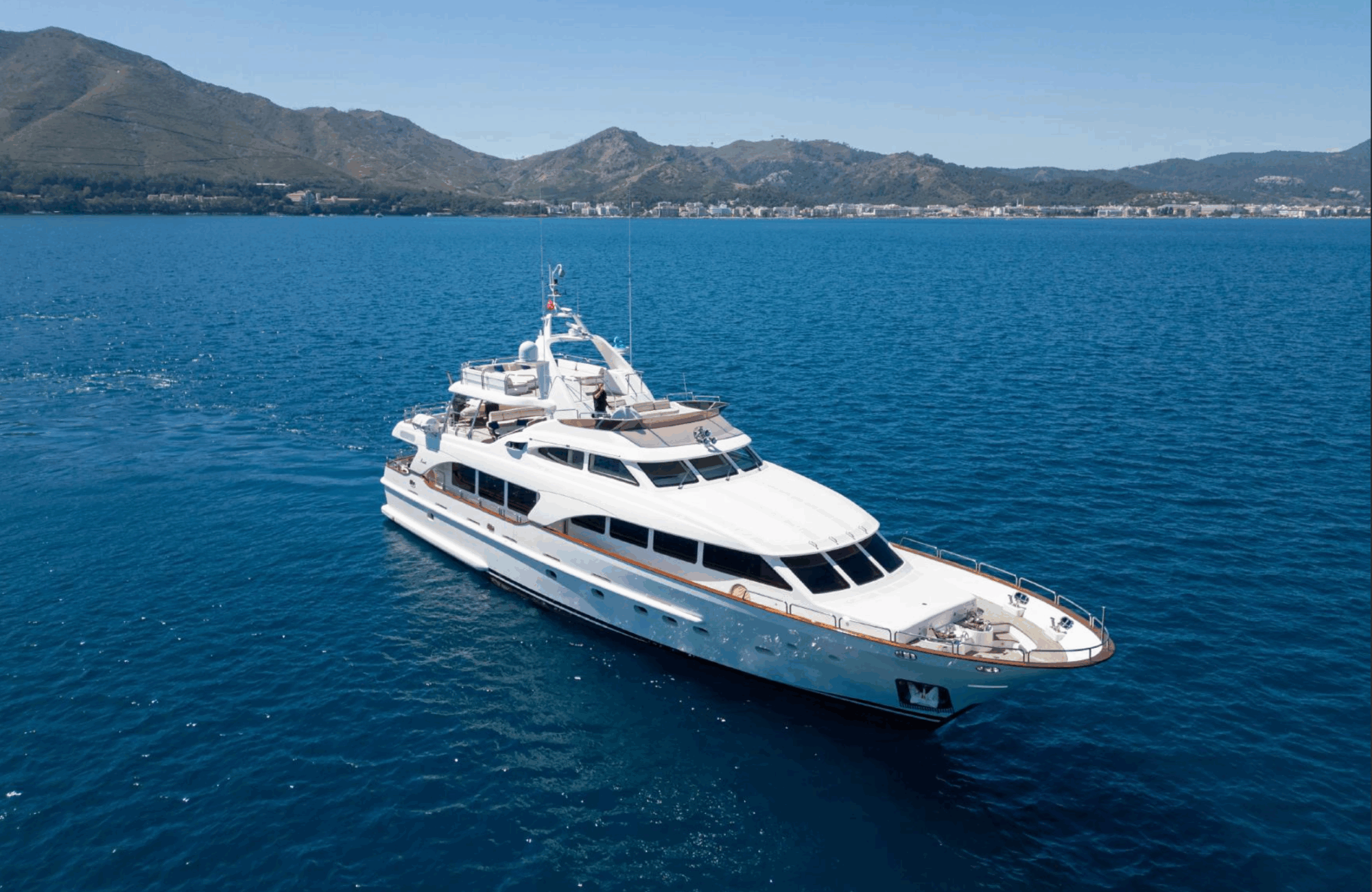 Benetti Tradition
