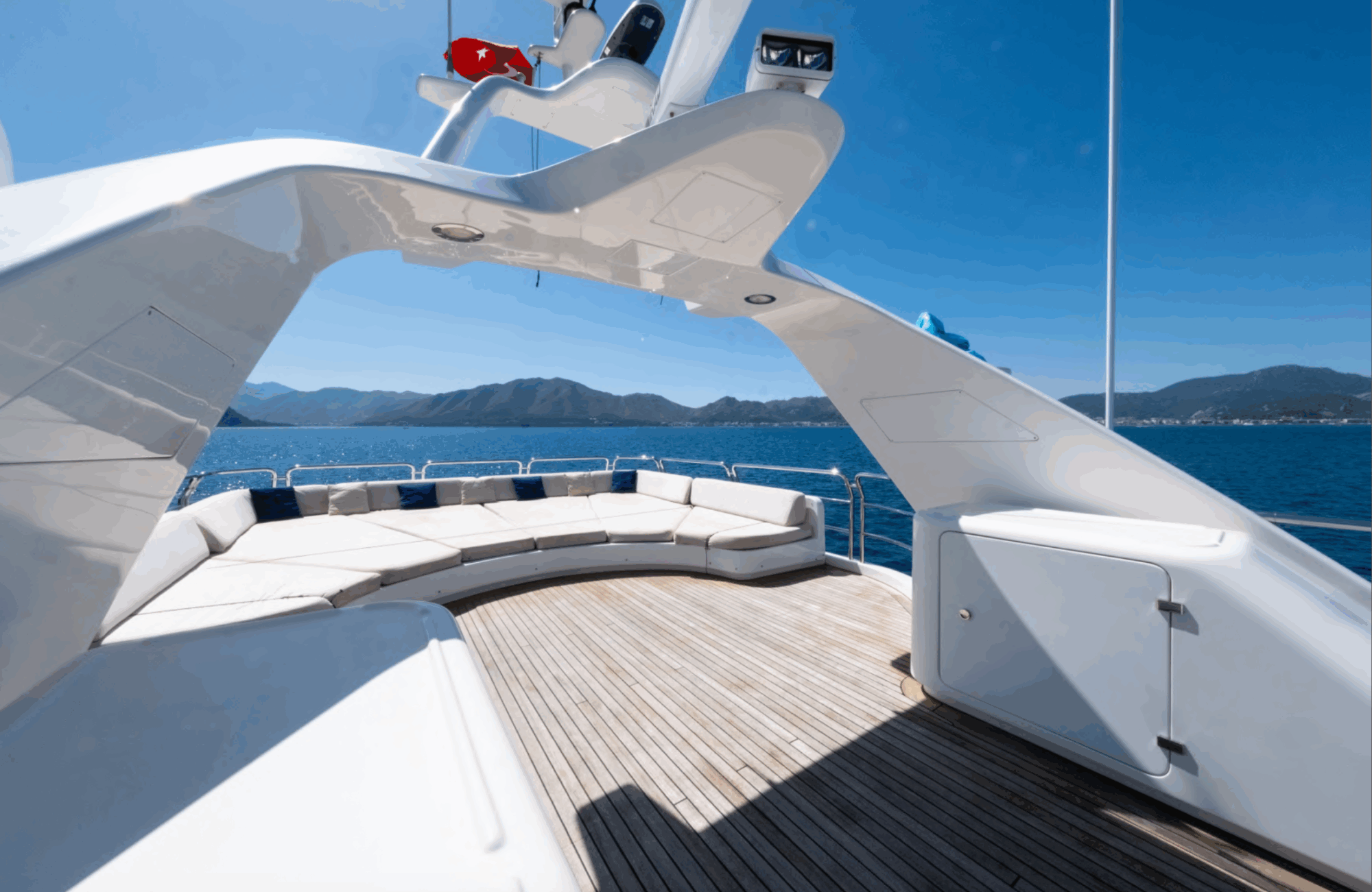 Benetti Tradition