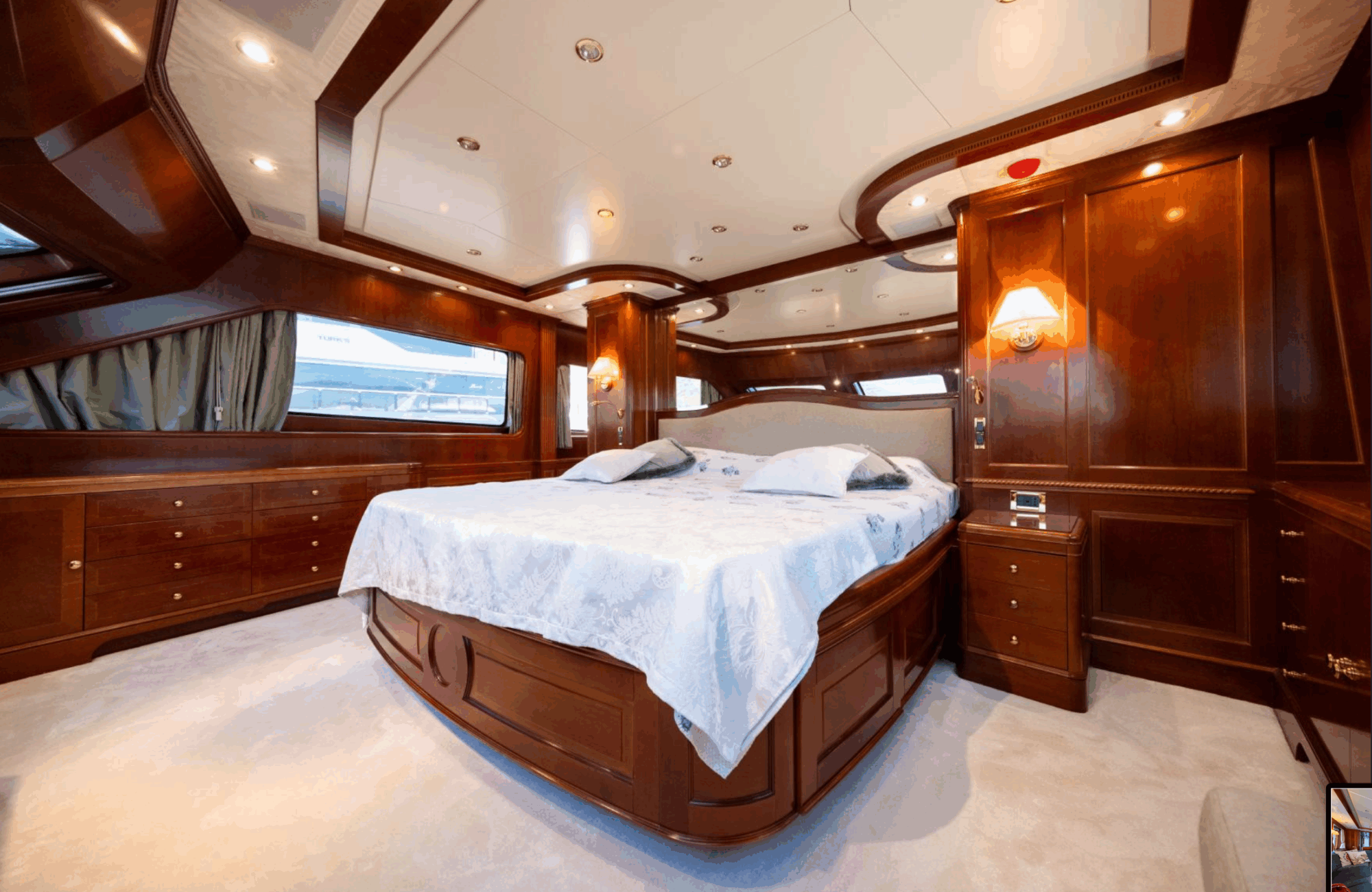 Benetti Tradition