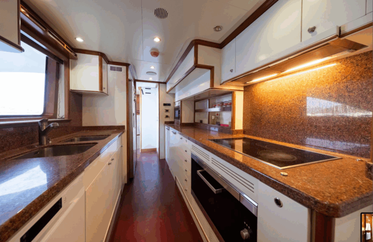 Benetti Tradition