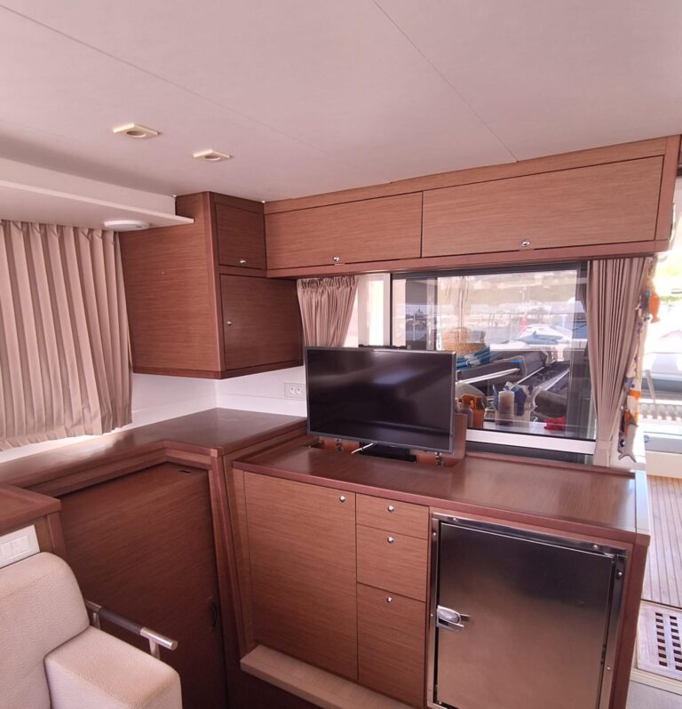 Lagoon 450F