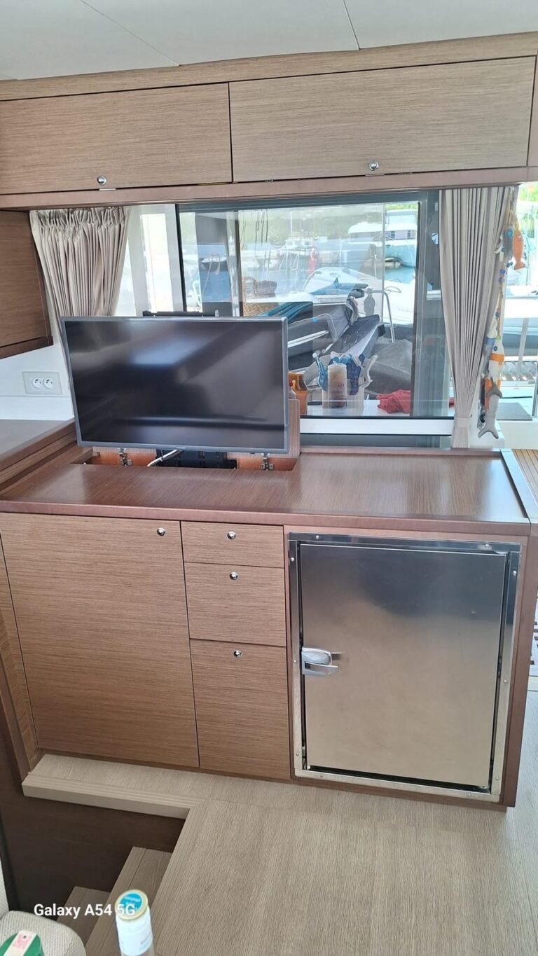 Lagoon 450F
