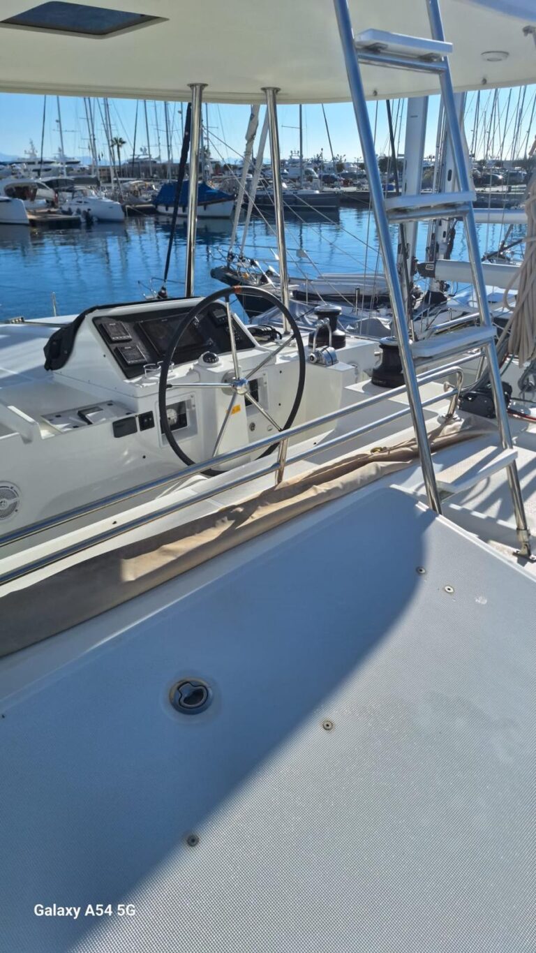 Lagoon 450F