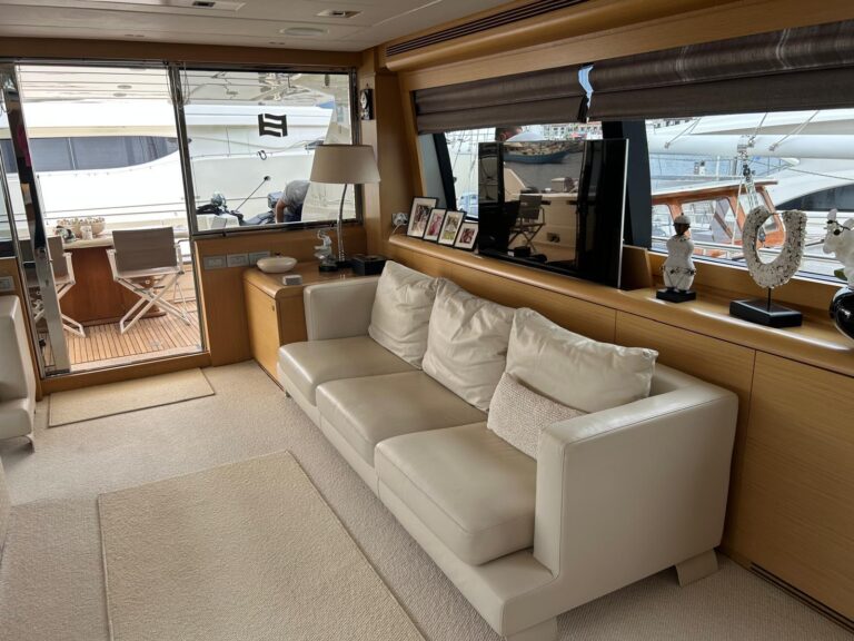Ferretti Yachts 800 for sale