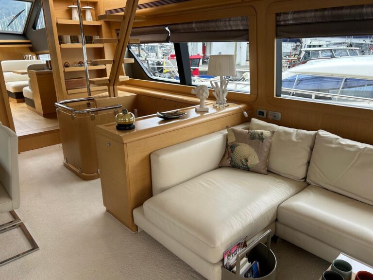 Ferretti Yachts 800 for sale