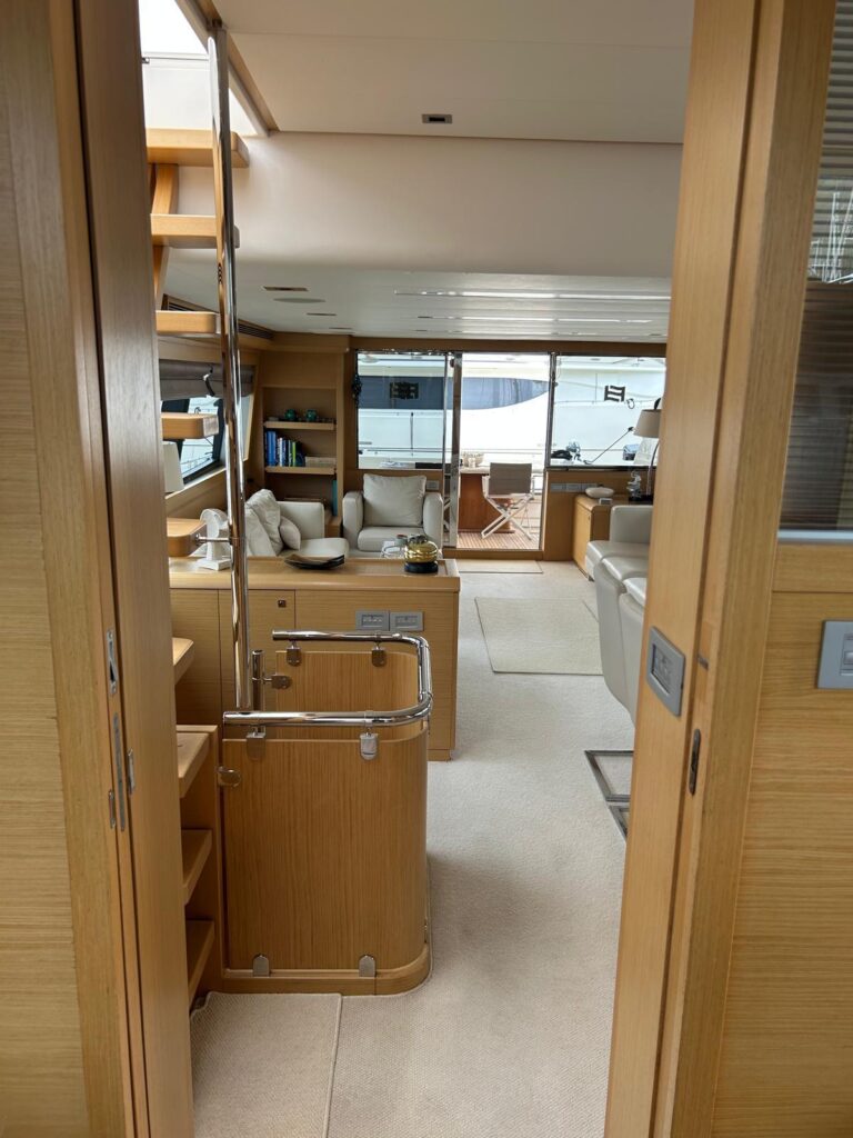Ferretti Yachts 800 for sale